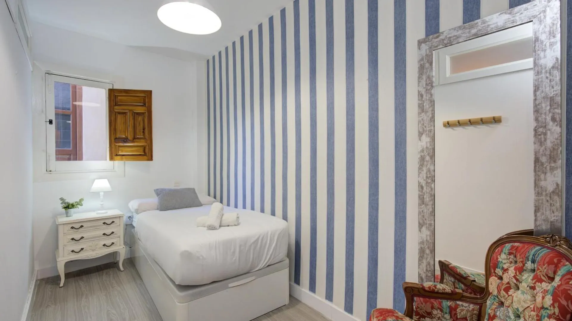 Apartment Home4U Elv 136 Granada